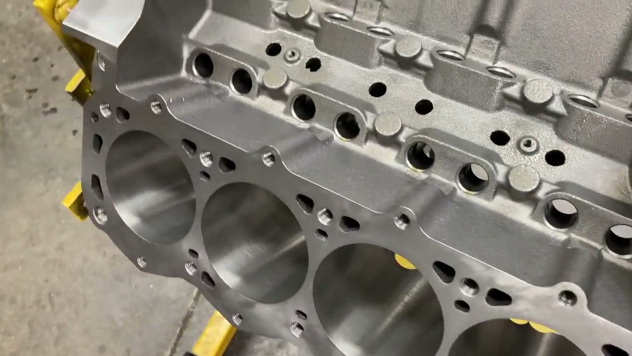 Lykins Motorsports 464 Ford Clevor World Man O' War Block Overview