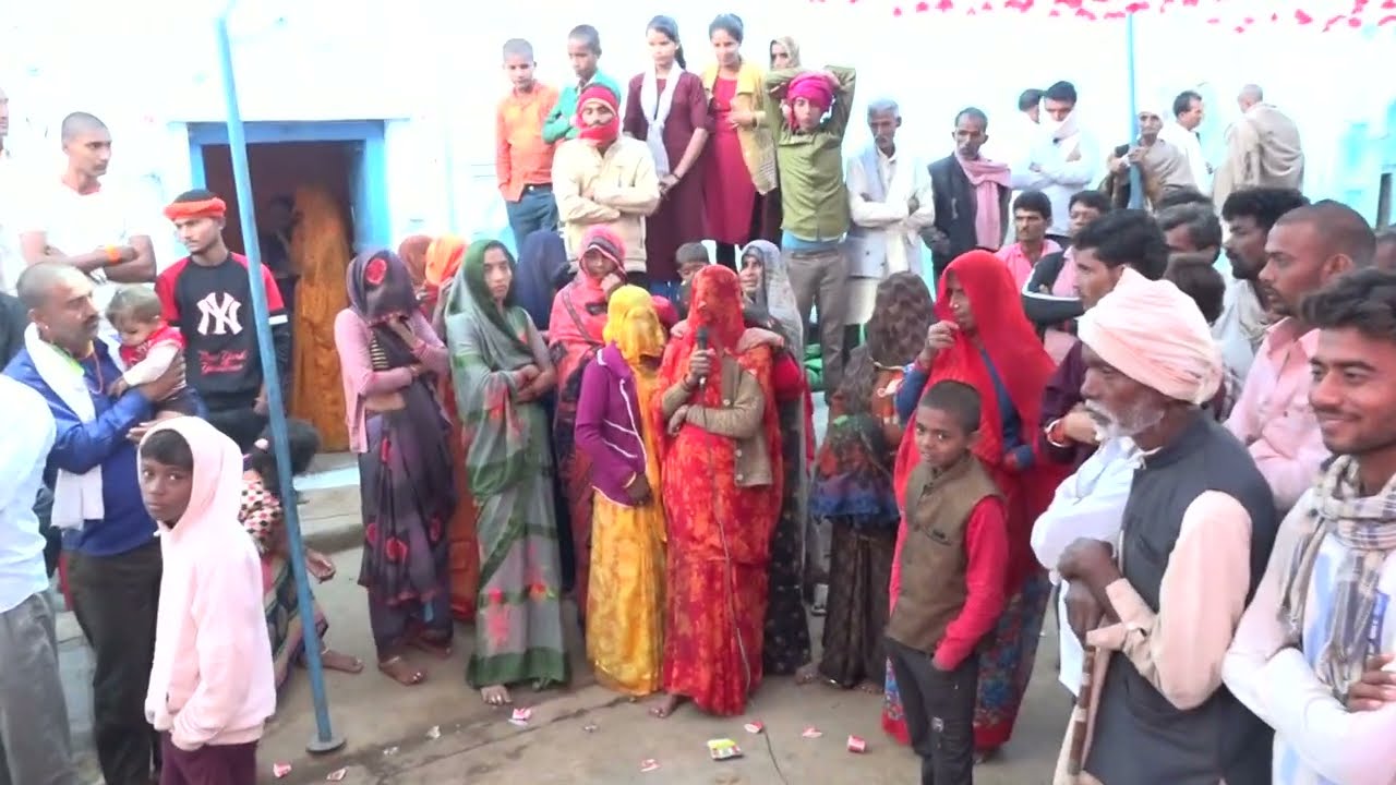 बुंदेली भजन कार्यक्रम ! महिला मंडल ने जबाब दिया ! ब्रजनंदन यादव , गोवर्धन रेकवार