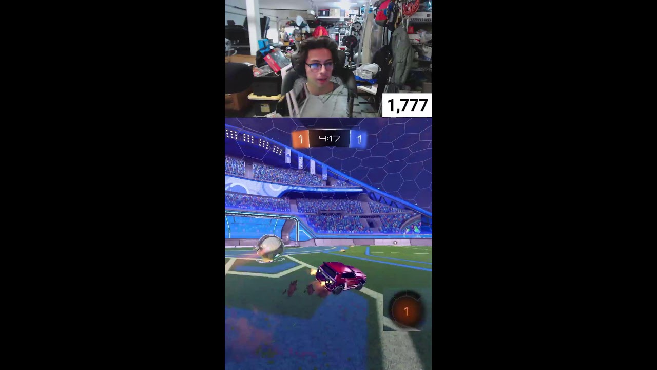 Floating Head Plays Rocket League