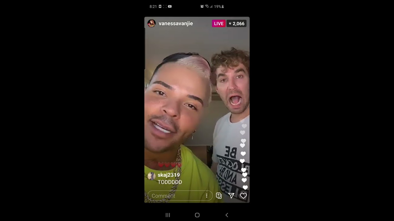 V live August 18th (2/2)
