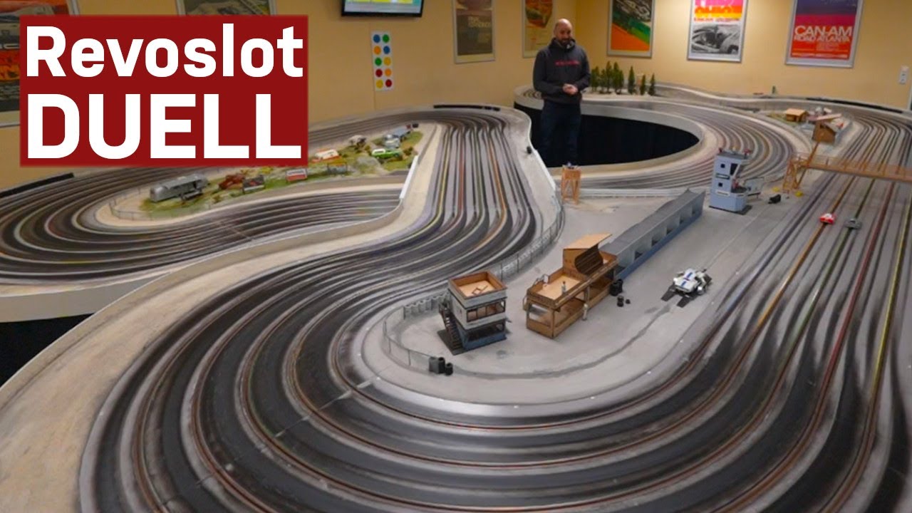 Revoslot Duell auf der Holzbahn: Porsche 911 GT1 gegen Mercedes CLK GTR