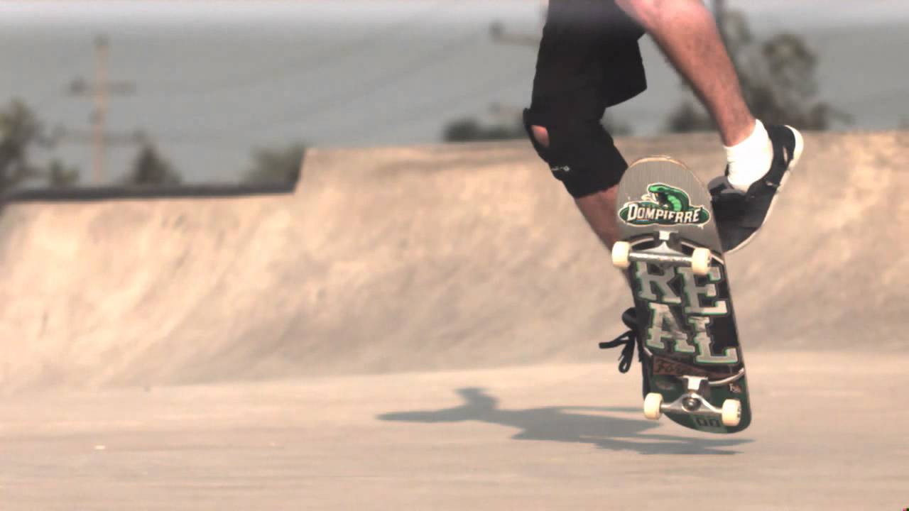 Skateology: bigspin kickflip (1000 fps slow motion)