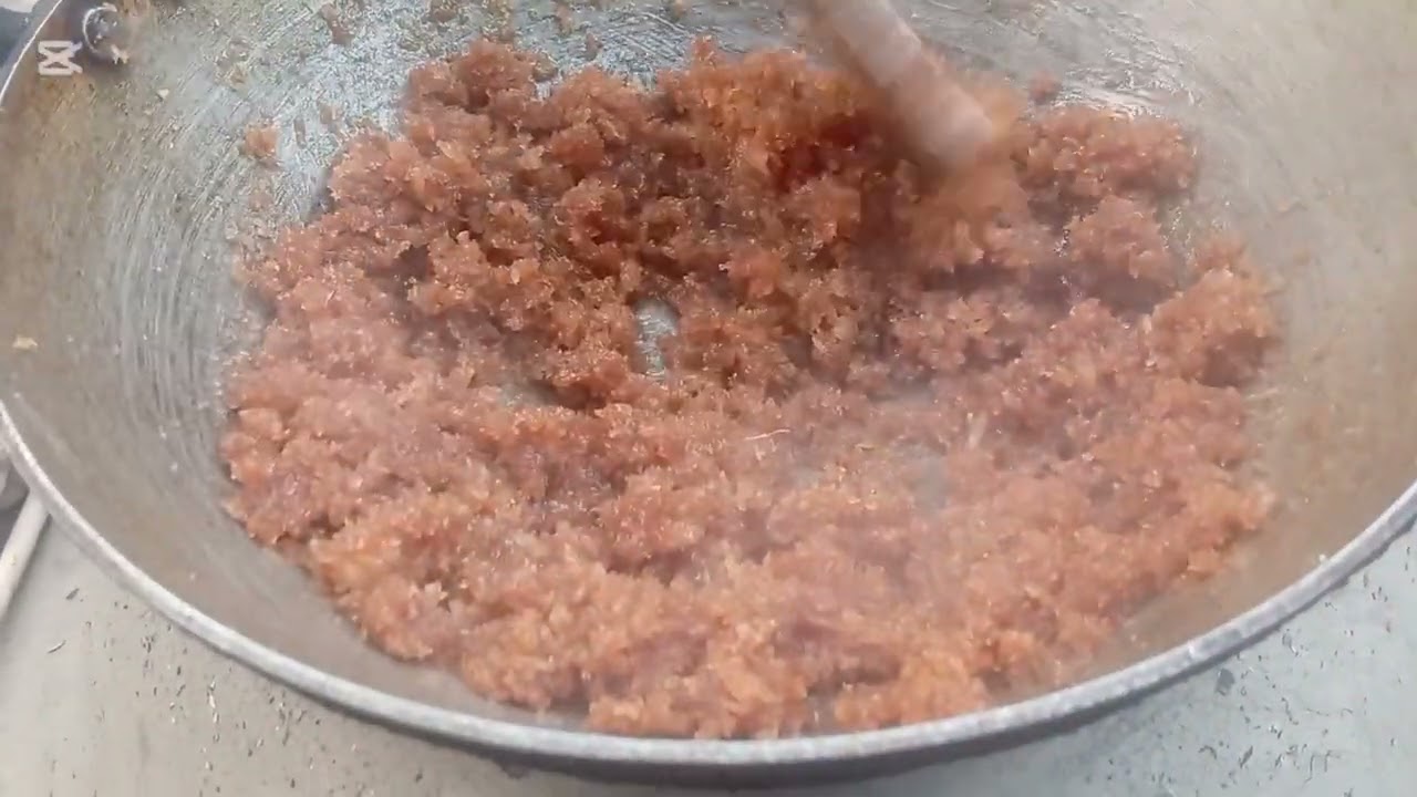 খুব সহজেই অল্প উপকরণে বানিয়ে ফেললাম পাটিসাপটা পিঠা, একদম গ্রাম্য পদ্ধতিতে মাটির চুলায়।