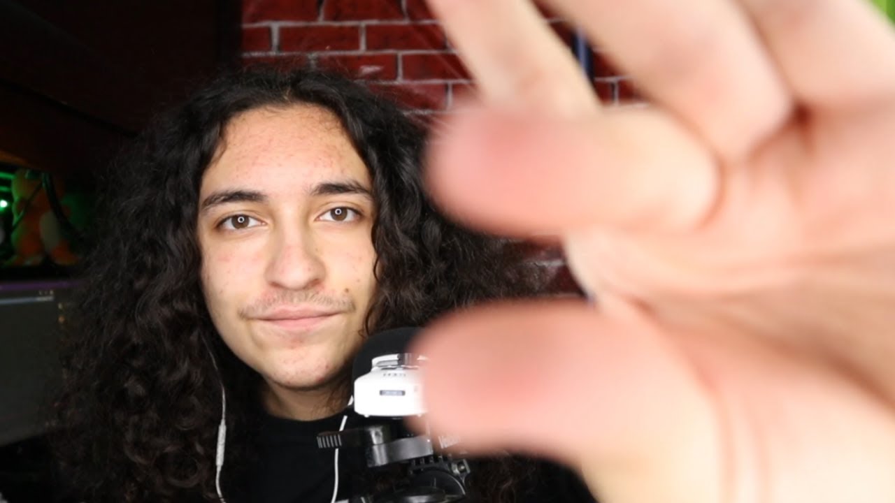 ASMR 1 MINUTE PLUCKING YOUR BAD ENERGY 🤏