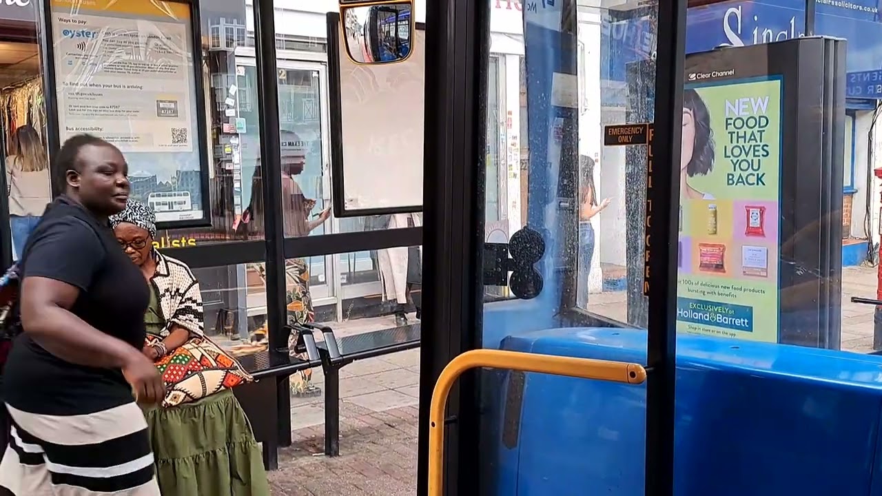 RATP| DE20192 YX11FZU Journey on route 326| Church end - Brent cross shopping centre