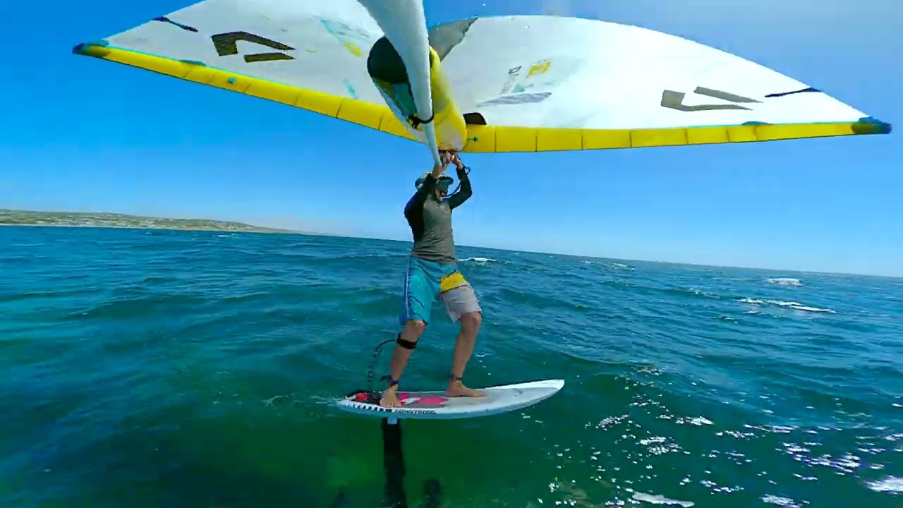 WingFoiling Foot Change Challenge: don't use the assistance of the wing when swapping feet