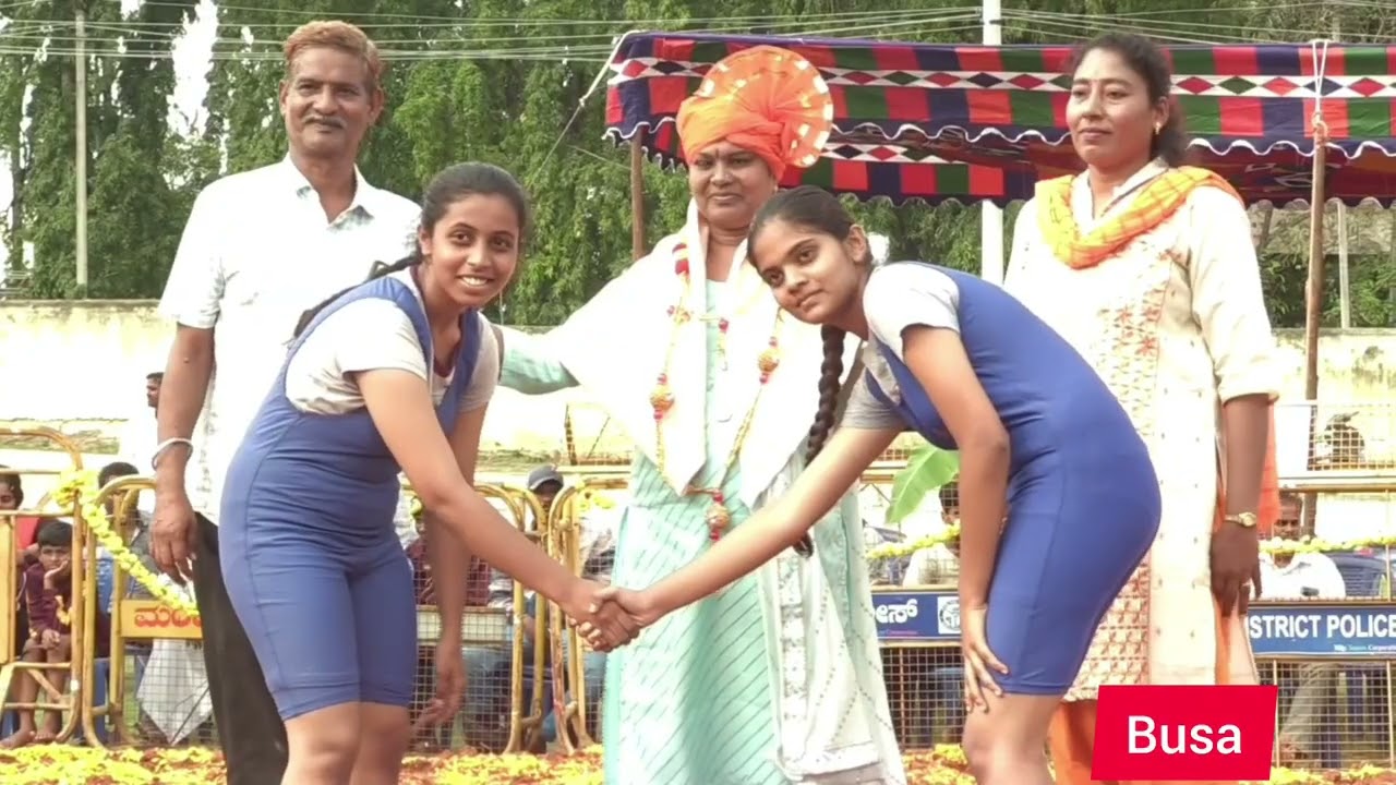 ಶ್ರೀರಂಗಪಟ್ಟಣ ದಸರಾದಲ್ಲಿ ಹೆಣ್ಣು ಮಕ್ಕಳ ಕುಸ್ತಿ