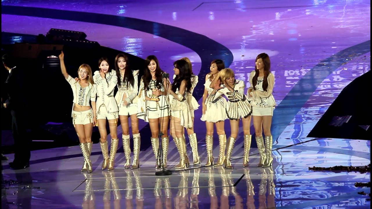 MAMA 2011 SNSD Artist Of The Year