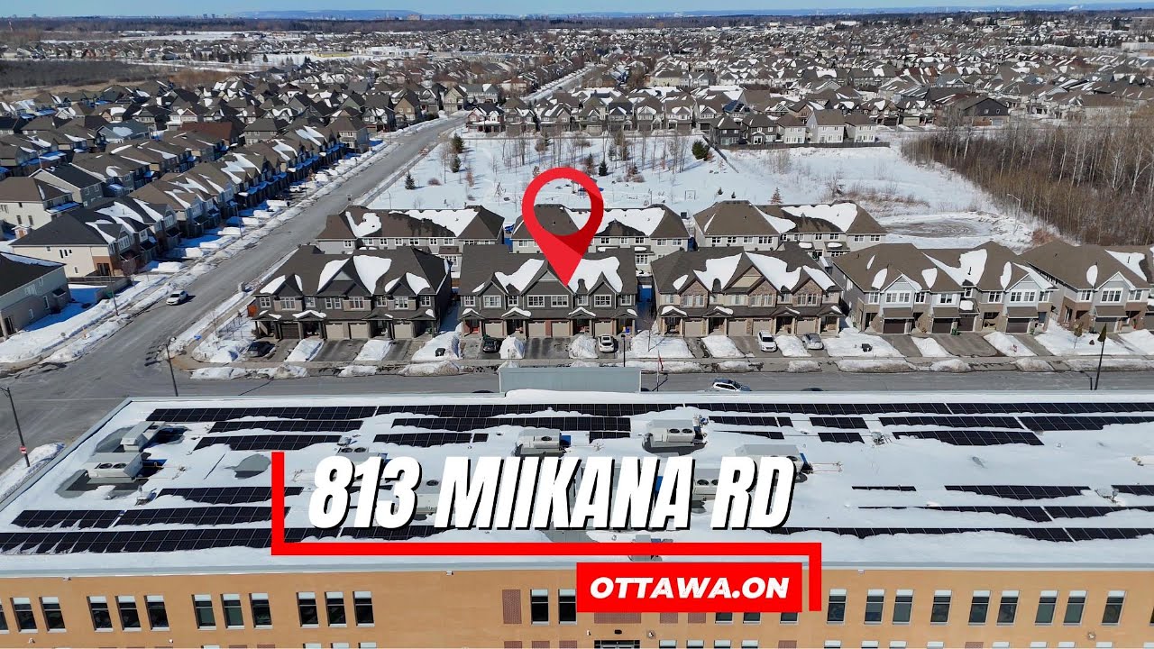 Modern & Chic Townhome in Findlay creek! 813 Miikana