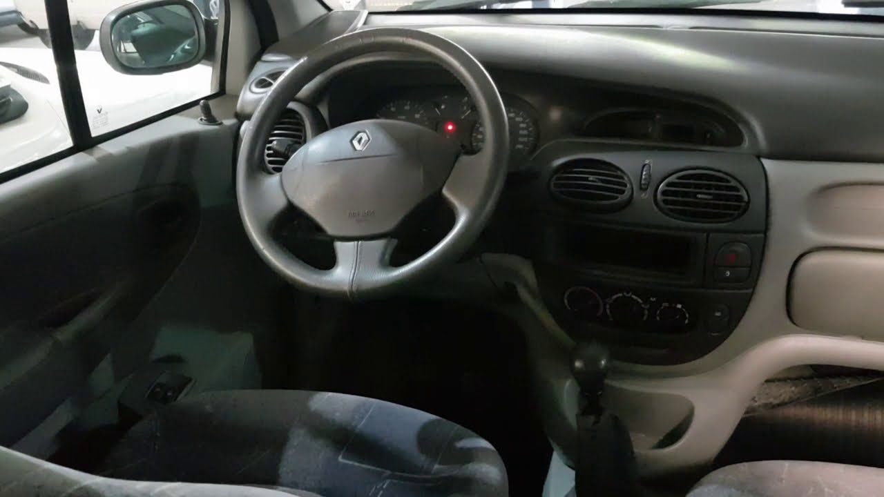 Vale a pena comprar uma Scenic?