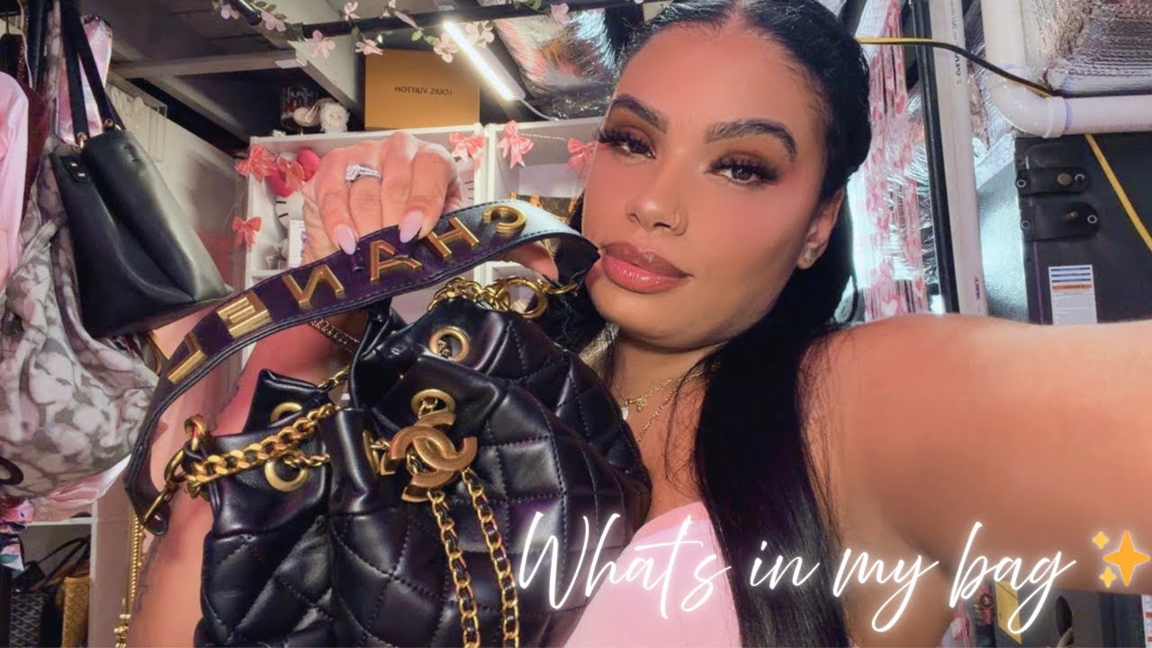 What's in my bag 🪞👛