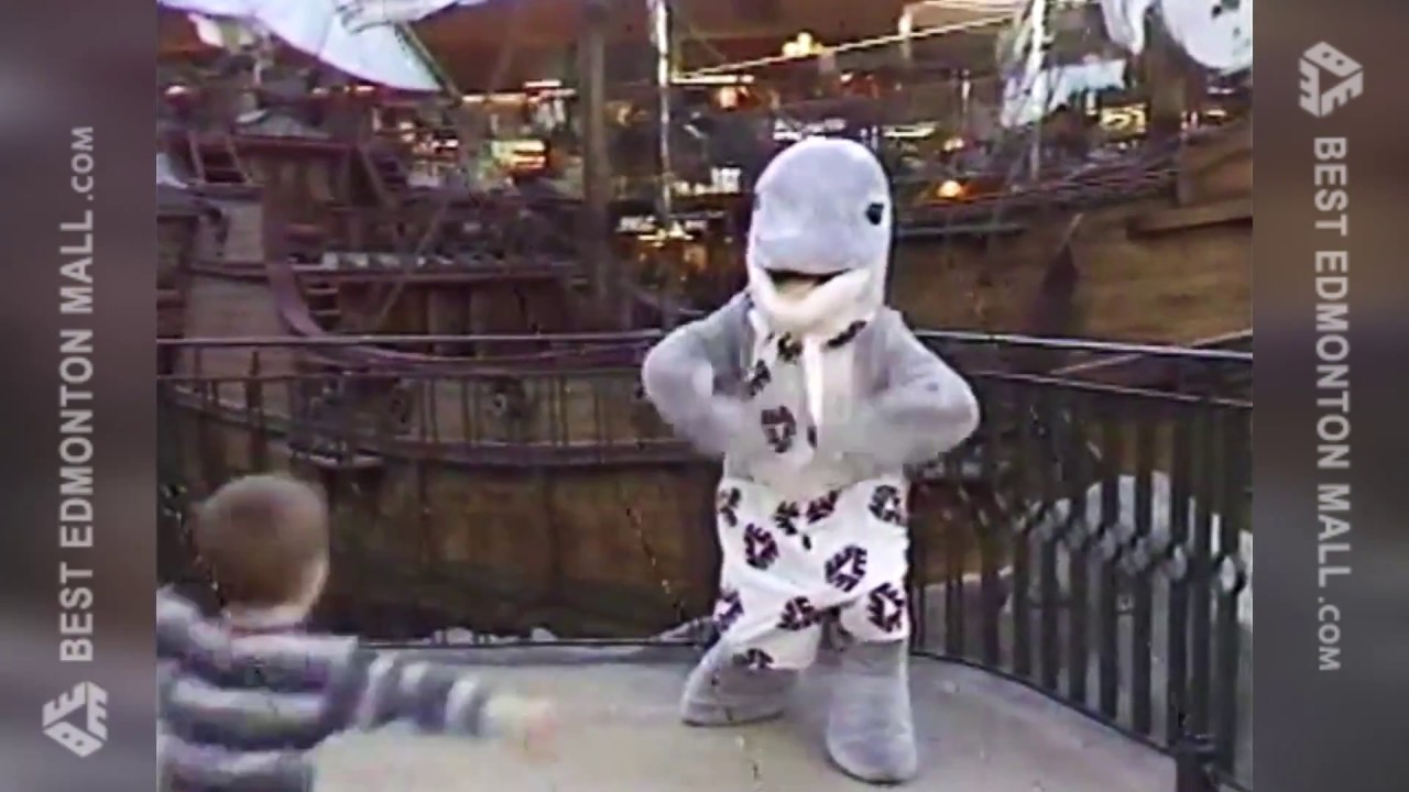 West Edmonton Mall in 1990 - Vintage, retro footage of the Mall and Fantasyland in Alberta, Canada!