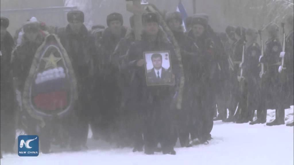 RAW: Thousands pay last tribute to deceased Russian Su-24 pilot Oleg Peshkov