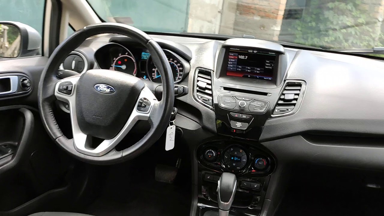 Ford Fiesta SE 2015 год  1.6  64 тис км, из США до 8000$