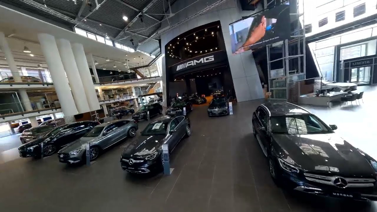 Mercedes Merbag Milano Drone FPV