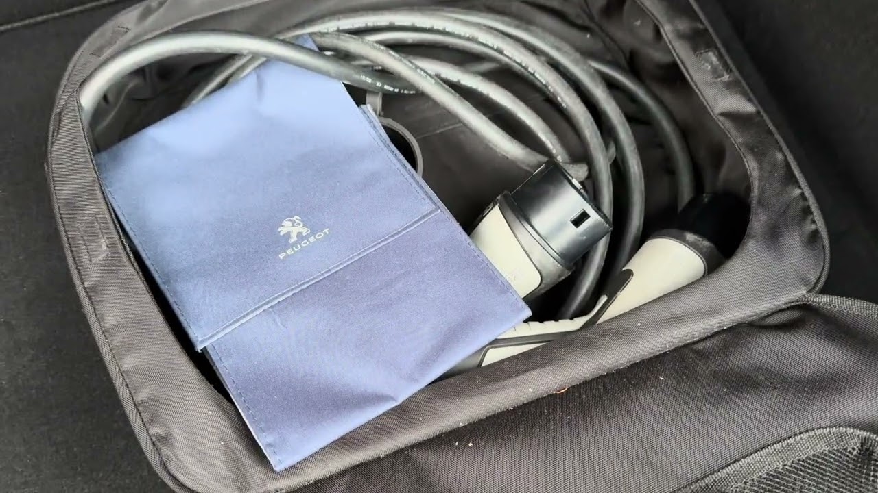 PEUGEOT E 208 GT 50kWh EV AV21DYP