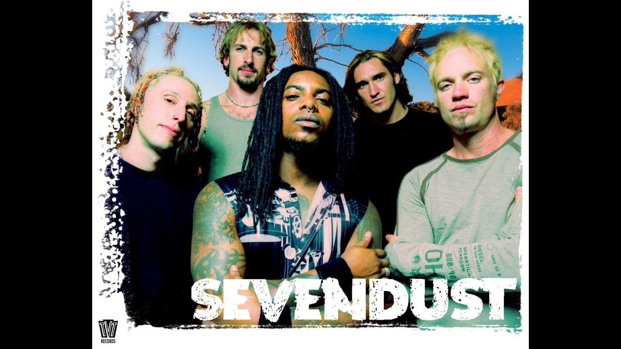 Sevendust - XMAS Day Karaoke