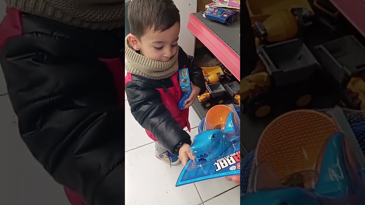 Devrimle alışverişe çıktık 😂😘😀#keşfet #alisveris #market #oyuncak 