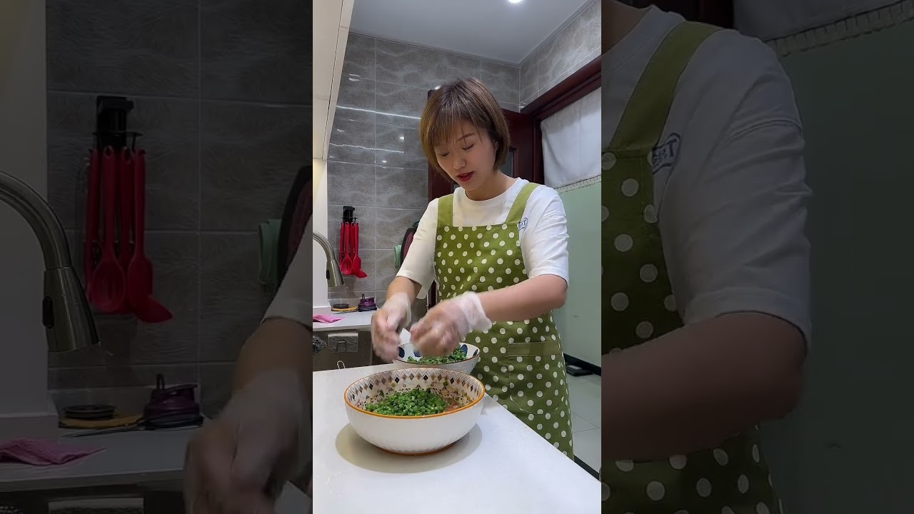 下午4点半公公过来吃饭，老公陪我一起做了的豇豆蒸饺和酱炖鱼，简单食材，换个做法，家人吃的很满足吖～#宝妈 #记录真实生活 #蒸饺 #酱炖鱼 @抖音小助手
