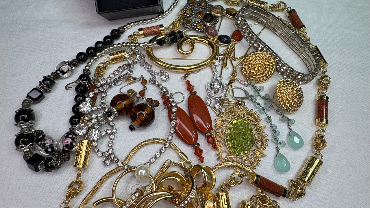 Video #211 #Peridot #sterling #small lots#Monet#Ruby and Ziosite#scarab brooch 
