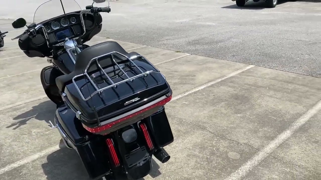 2019 Harley-Davidson® FLHTCU - Electra Glide® Ultra Classic®