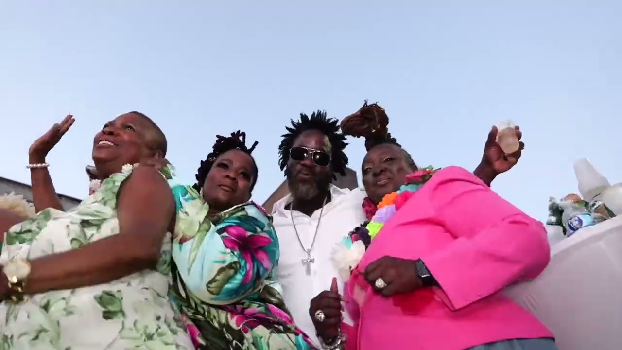 Tallpree - Allyuh Move
