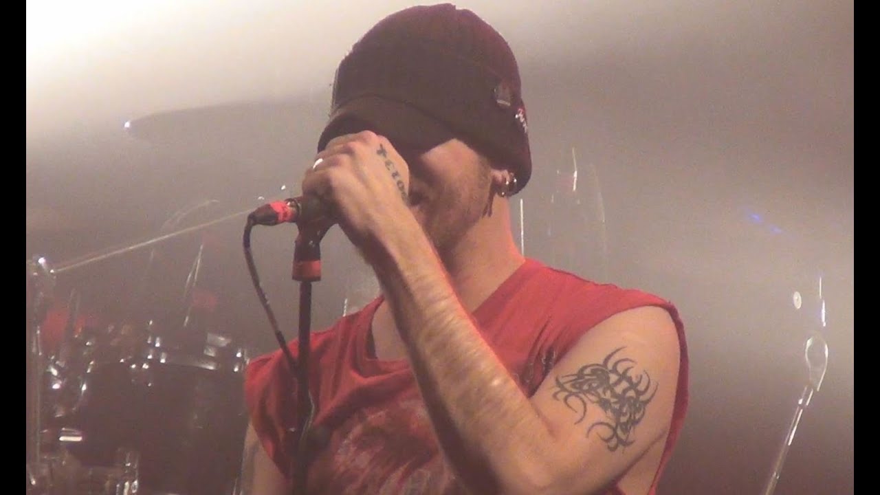 Swallow The Sun - Labyrinth Of London (Horror pt. IV) - Live Paris 2012