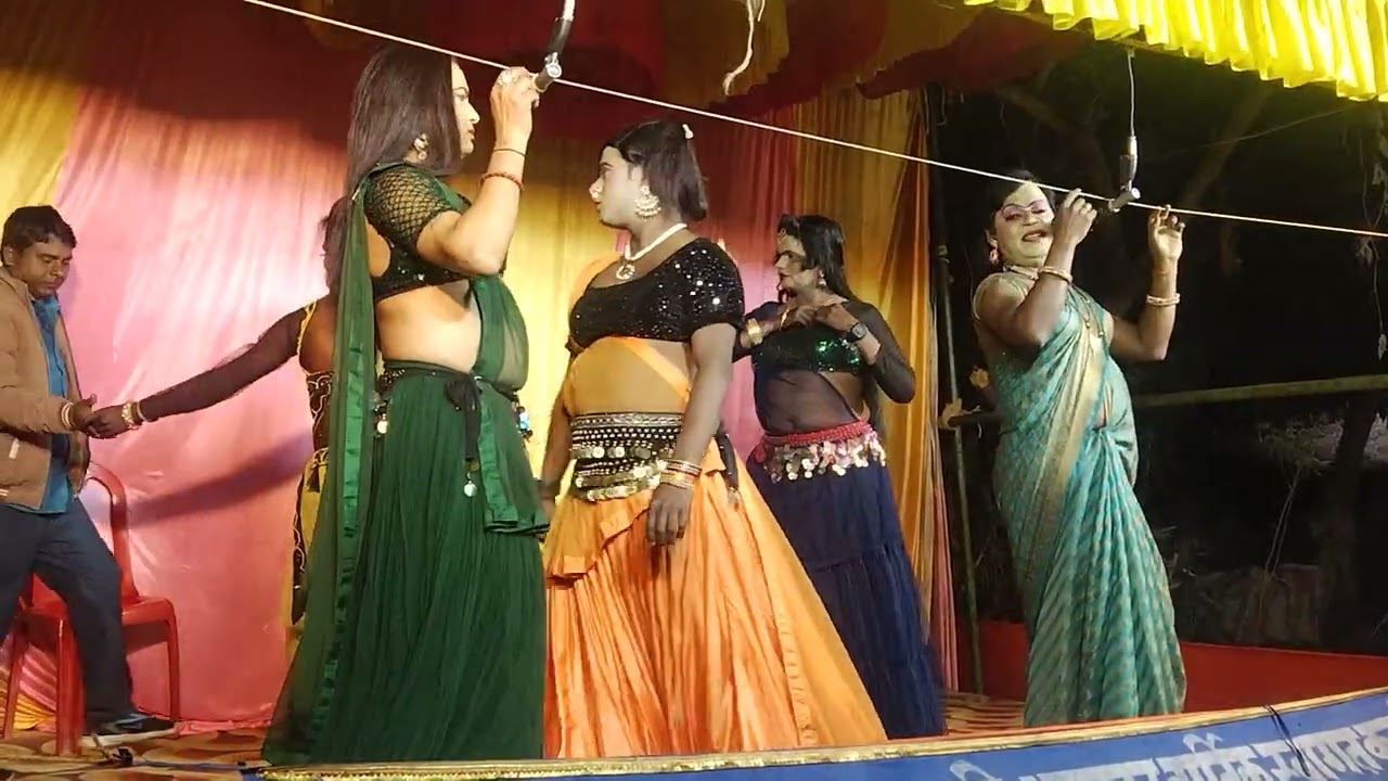 प्यार किया है रे बहुतप्यार किया है हमको तेरी अदाओं ने मारा कुर्मीडीहा रामदासपट्टी इंद्रजीत कैटर्स 