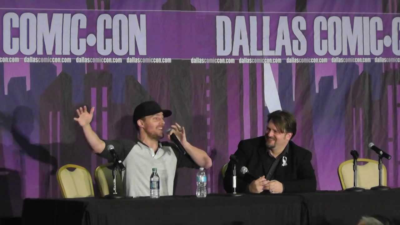 Dallas Comic Con - Sci-Fi Expo 2014 - Arrow - Stephen Amell