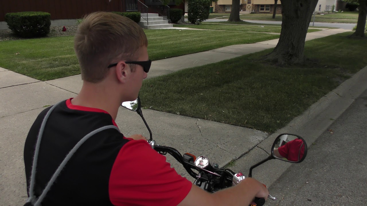 How to Drive a Ruckus Moped