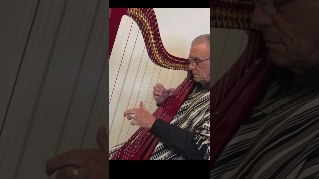 REMEMBERING OUR CHRISTMAS (Recordando Nuestras Navidades) (SHORT) - Alfredo Rolando Ortiz