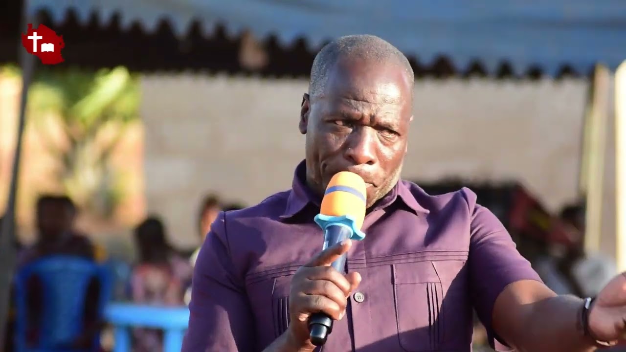 SULBART MWAKISU AKIKIWASHA MKUTANO WA INJILI KAHAMA