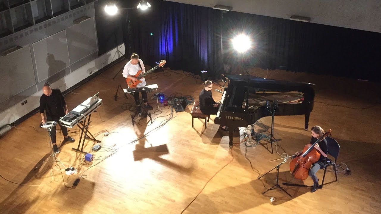 SALK - Kołysanka dla Dw&oacute;ch Matek - Live at Radio Krak&oacute;w (Official Video)