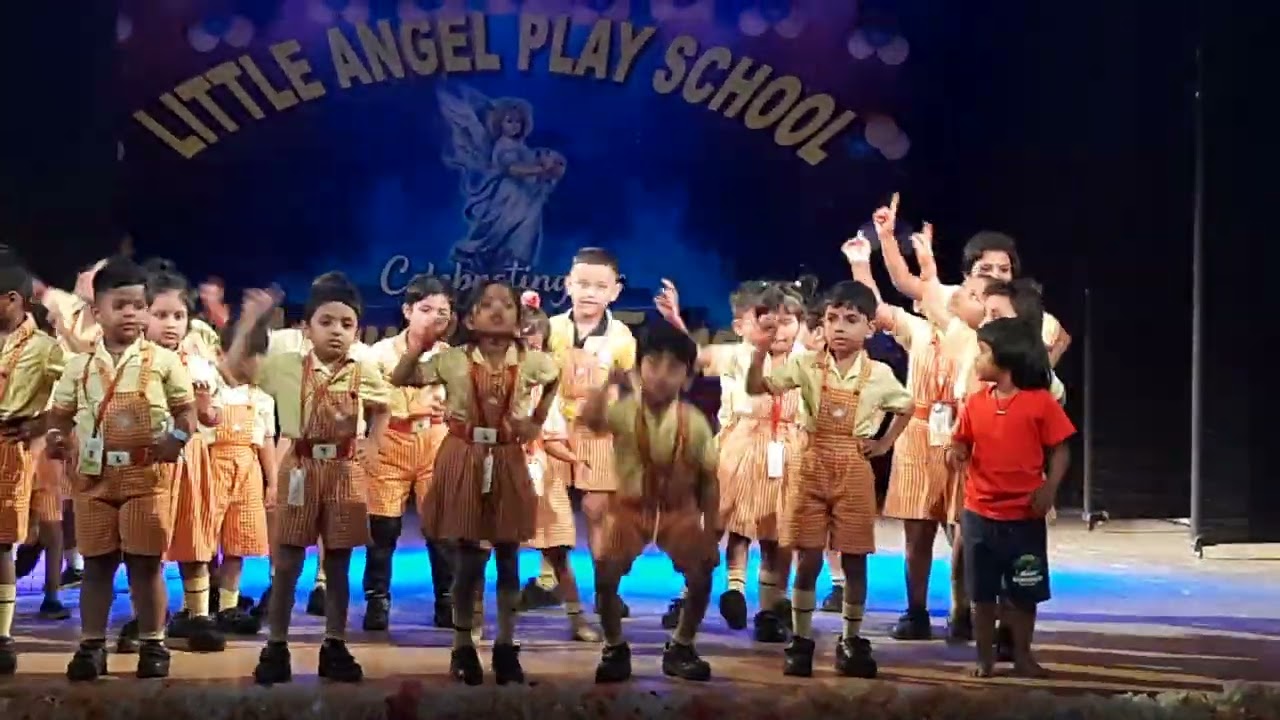 School chale hum ..... ll group dance ll with my little prince 🤴 