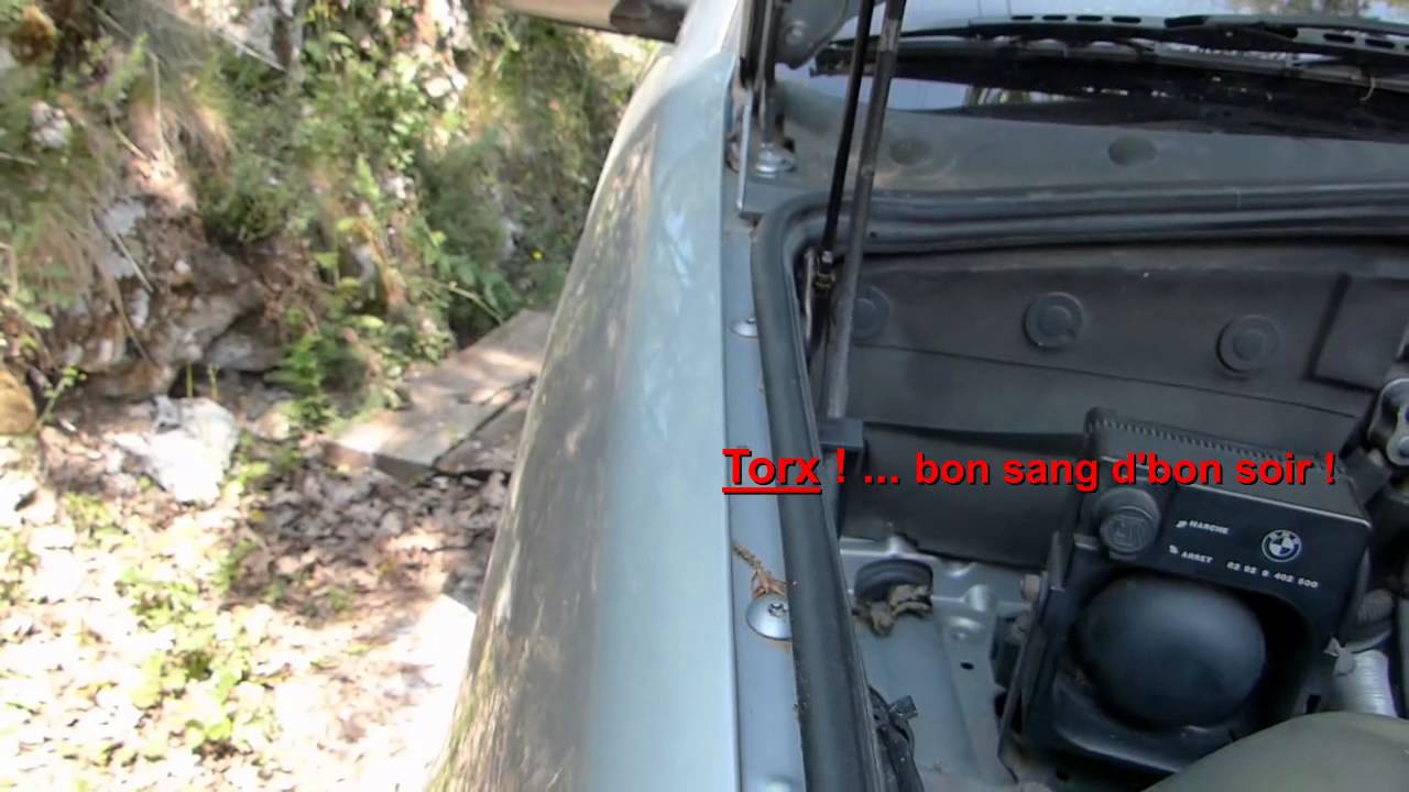 D&eacute;montage aile avant bmw E36
