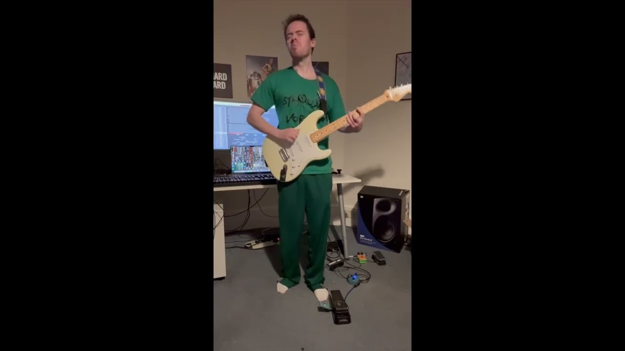 Singing guitar 8