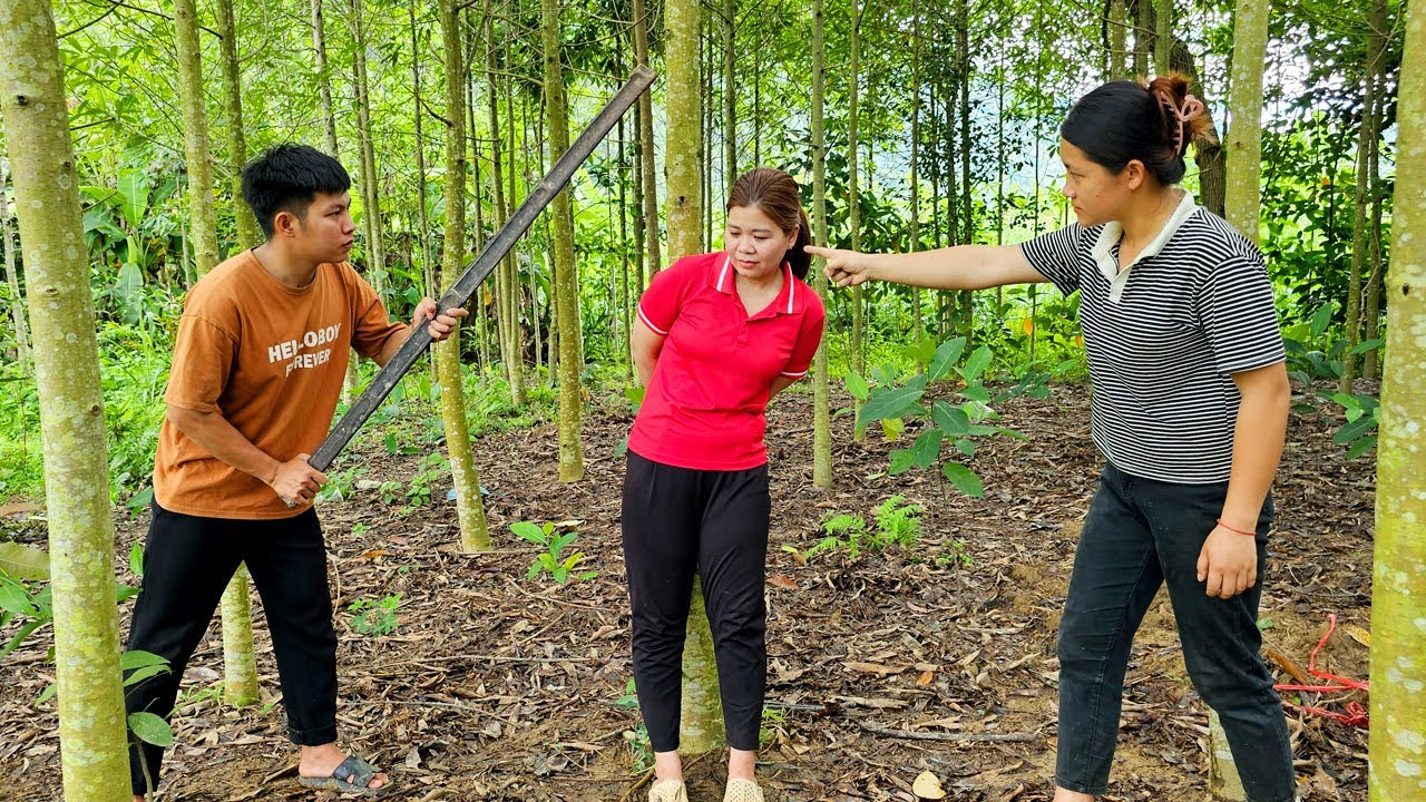 Dao's daughter returns. Sua runs away with her pregnant belly. Can Duong protect Sua?