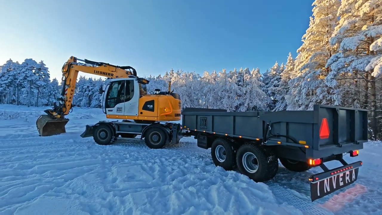 Pieni tilanne päivitys. liebherr 918, engcon, perävaunu.