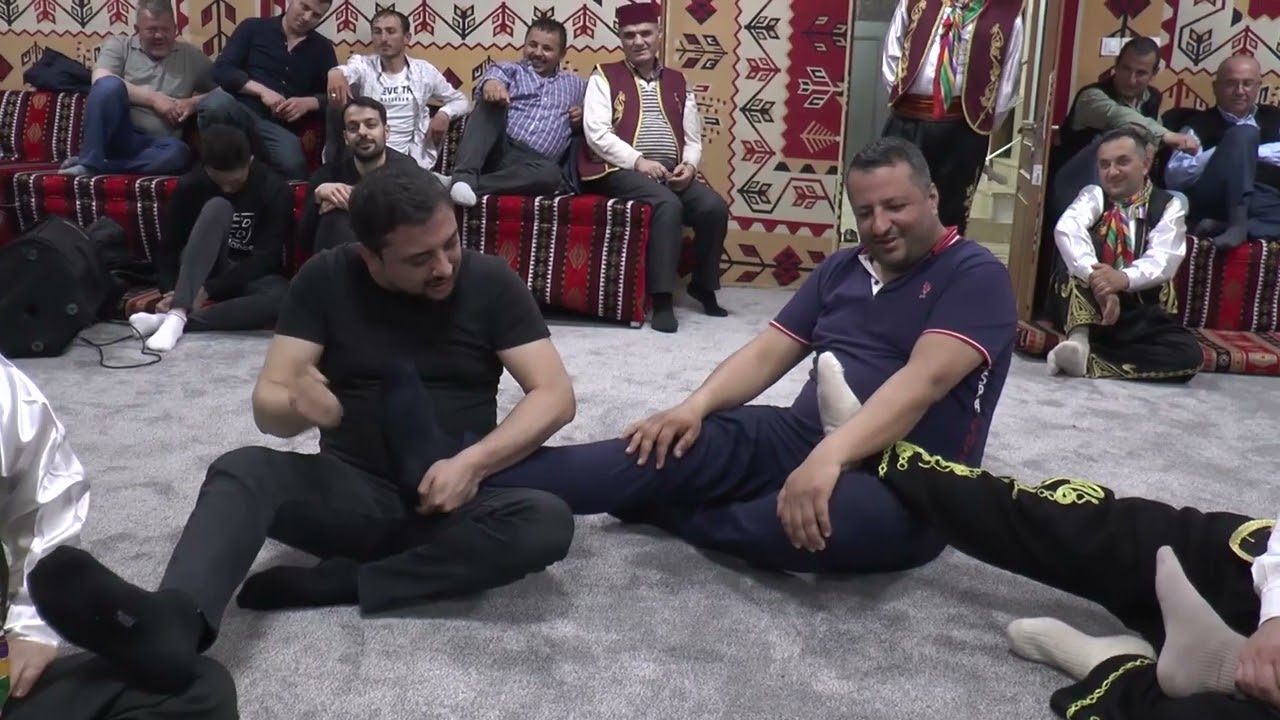 Ömer Faruk Bostan ile Gürpınar Mahallesi Yareni/Ferhat Yaren Ağa'dan Tekerleme Oyunu