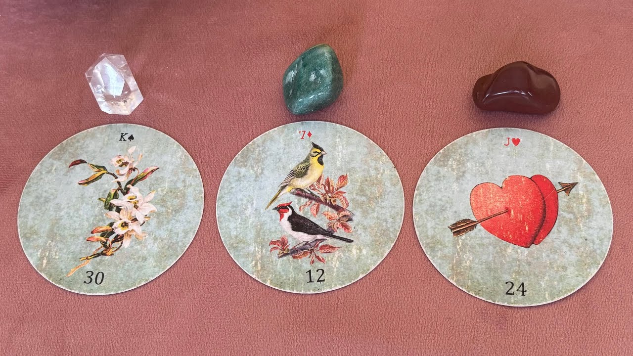 O QUE ESSA PESSOA PENSA SOBRE VOCÊ? 💘🔮🌹