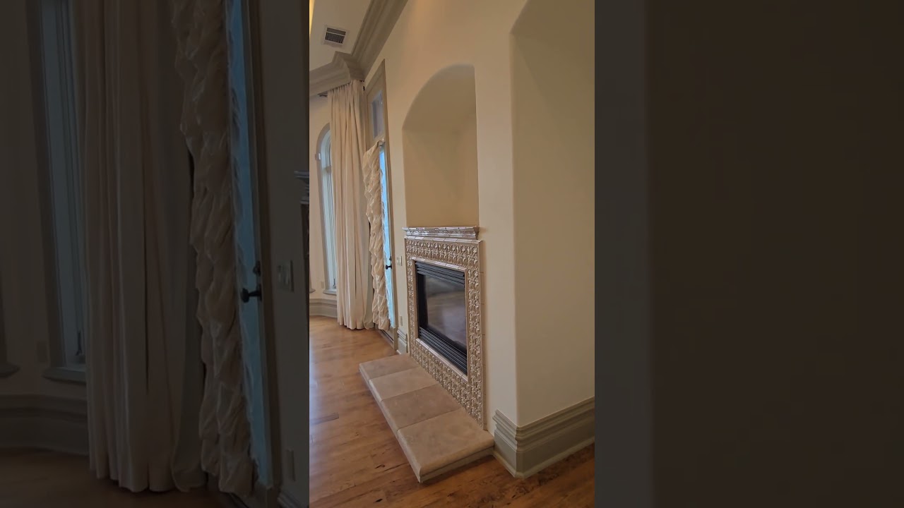Lake Travis Living | Tour with Tom | Master | 16010 Canard