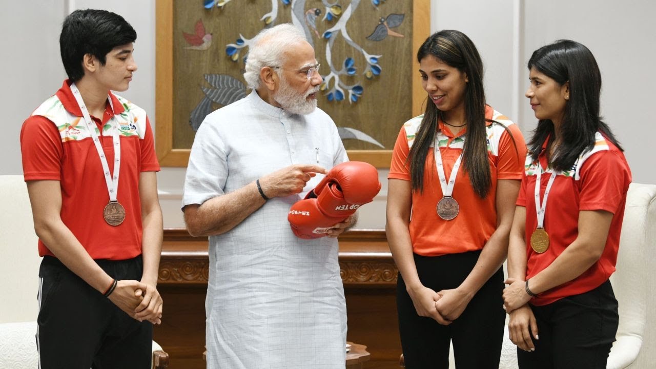 PM Modi meets women boxers who have made India proud