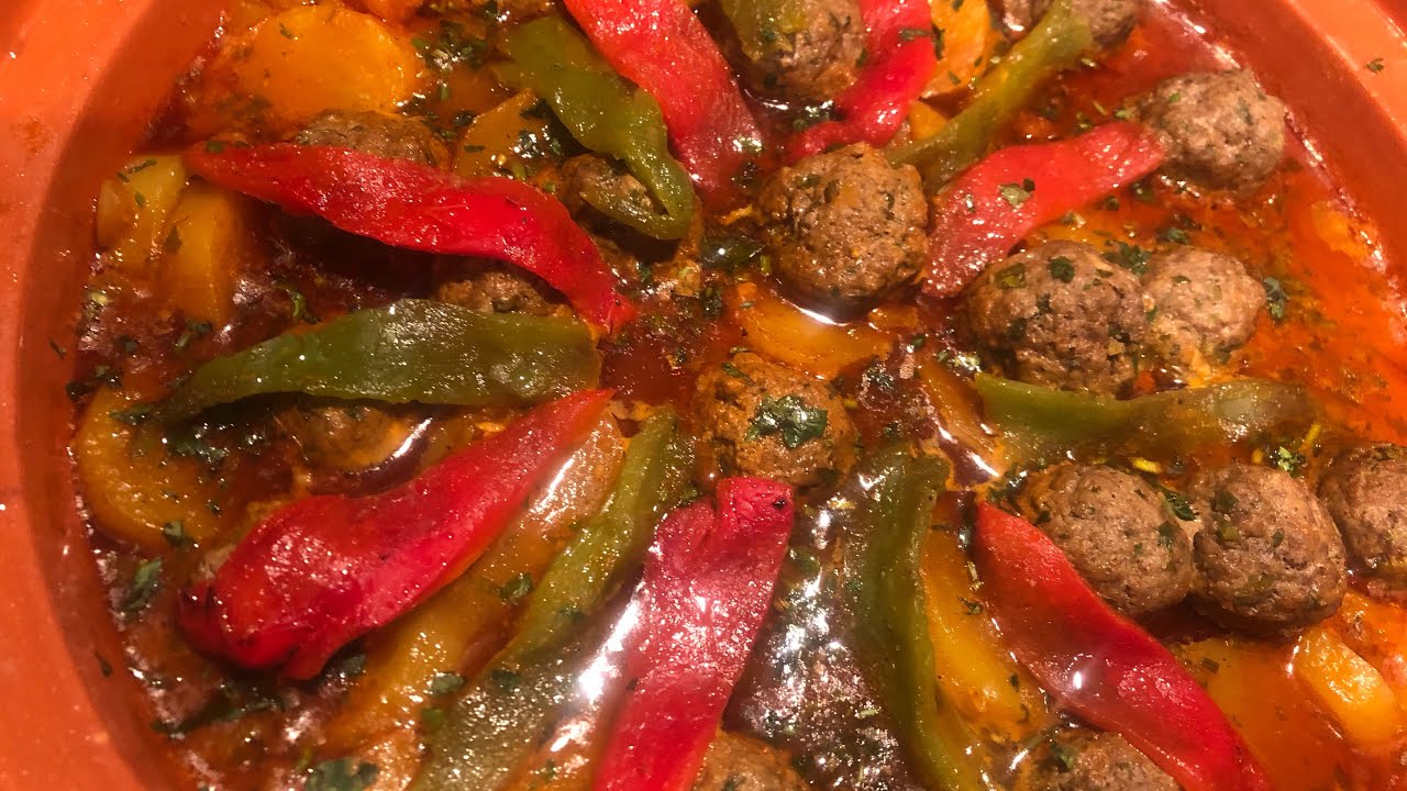 طاجين الكفتة والبطاطس اسهل والذ ماكين مع لمسات لطيفة tajine marocain boulettes pommes de terre 😋😋