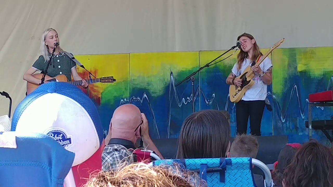 Phoebe Bridgers and Julien Baker sing 