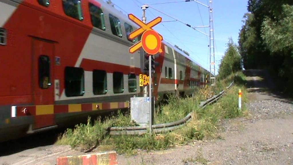 IC2 144 & S-juna 8535 kohtaavat Mankissa