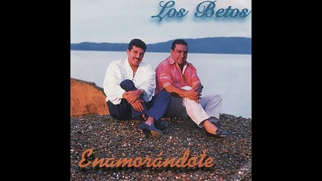Los Betos - Abrazado Contigo (Audio Oficial)