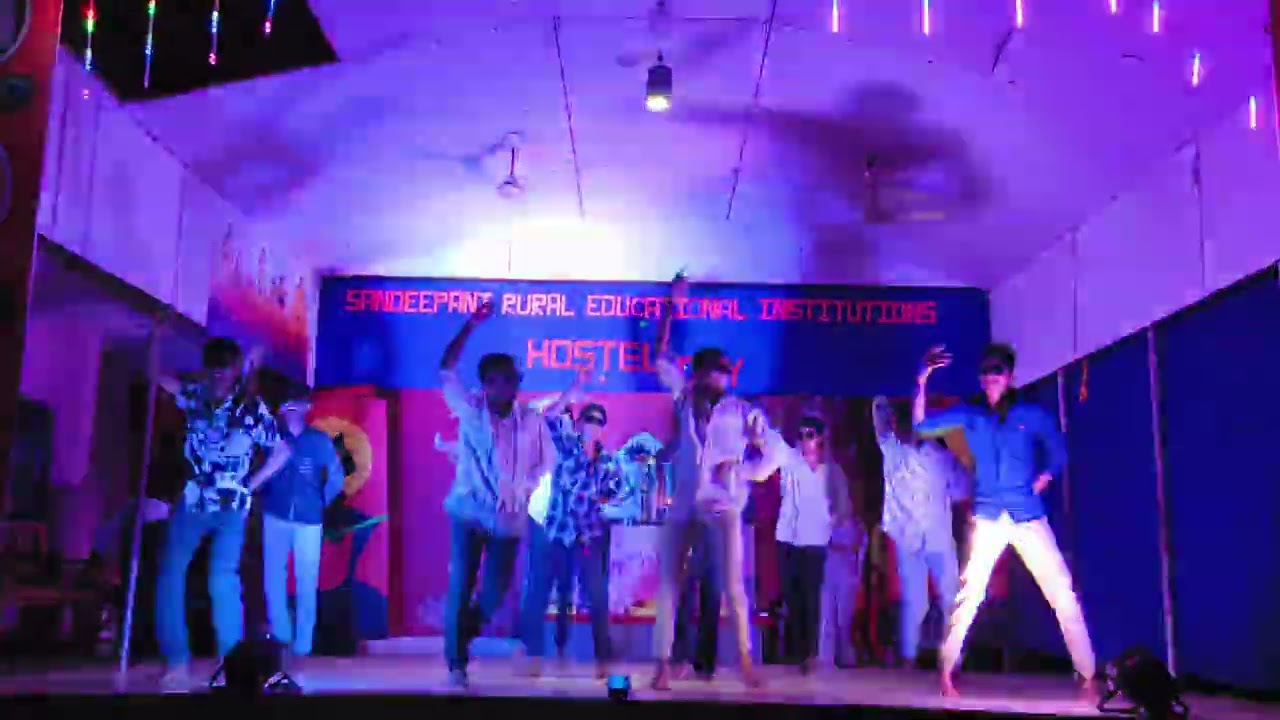 #Hostel boys funny dance 