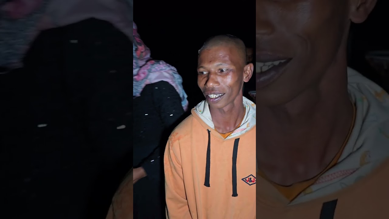 পানি গড়গড়াইয়া পড়তাছে বাবা আমায় ডাকতাছে 