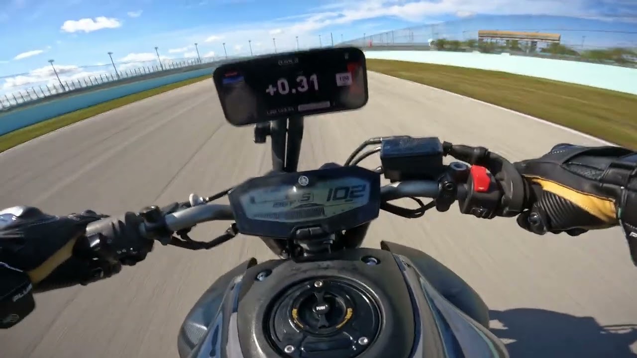 Fz07 intermediate track day at Miami.