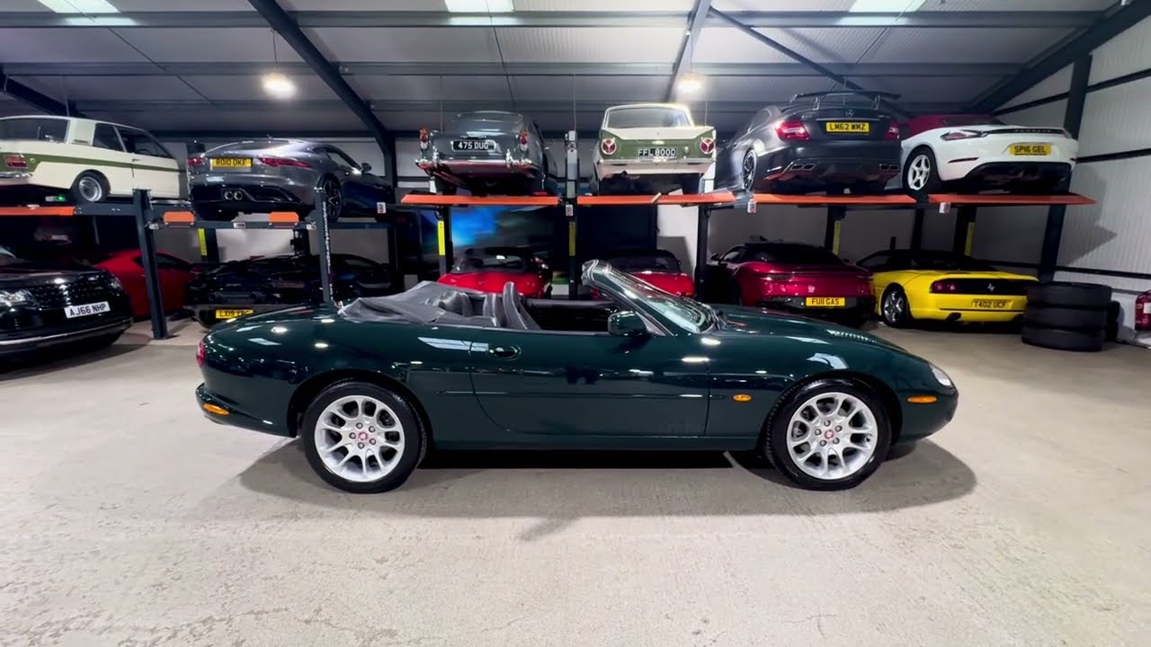 Jaguar XKR Cabriolet 4.0 - One of the Prettiest Modern Classics you can buy